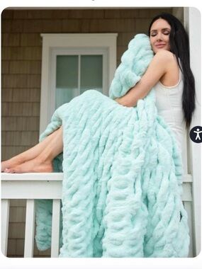 Minky Couture Hugs Soothing Sea Blanket
